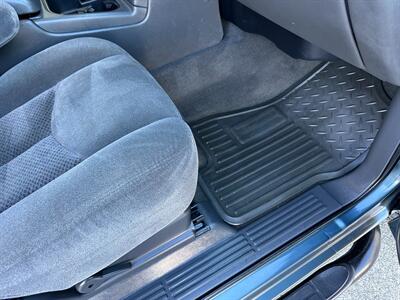 2006 Chevrolet Silverado 3500 SRW 8.1L V8 Vortec Allison 1000 6-Speed AUTO  LOW MILES ONE OWNER - Photo 102 - Sacramento, CA 95826