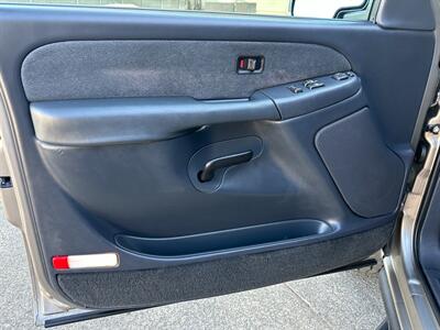 2002 Chevrolet Silverado 2500 4x4 Gas 6.0L Vortec Ext Cab Short Bed LOW MILES   - Photo 13 - Sacramento, CA 95826