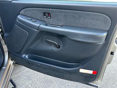 2002 Chevrolet Silverado 2500 4x4 Gas 6.0L Vortec Ext Cab Short Bed LOW MILES   - Photo 33 - Sacramento, CA 95826