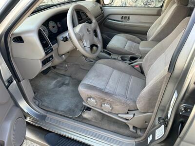 2004 Nissan Pathfinder SE   - Photo 11 - Sacramento, CA 95826