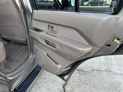 2004 Nissan Pathfinder SE   - Photo 33 - Sacramento, CA 95826