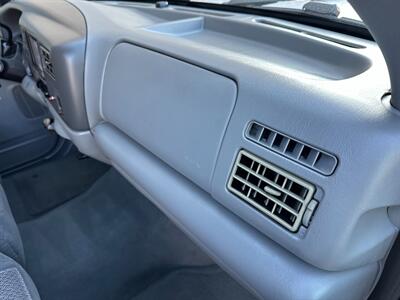 2003 Ford F-250 Super Duty 4x4 6.8L V10 Triton Crew Cab Short Bed  LOW MILES ONE OWNER - Photo 32 - Sacramento, CA 95826