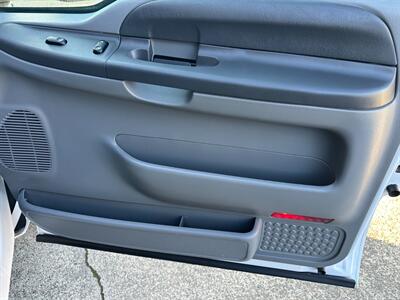 2003 Ford F-250 Super Duty 4x4 6.8L V10 Triton Crew Cab Short Bed  LOW MILES ONE OWNER - Photo 30 - Sacramento, CA 95826