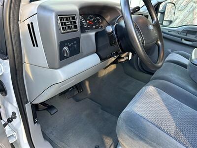 2003 Ford F-250 Super Duty 4x4 6.8L V10 Triton Crew Cab Short Bed  LOW MILES ONE OWNER - Photo 17 - Sacramento, CA 95826