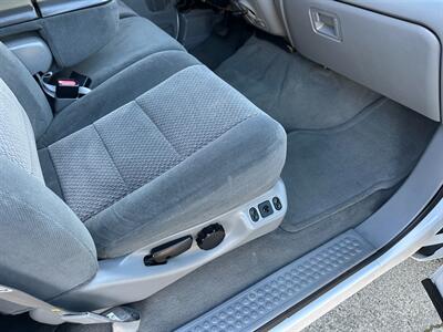 2003 Ford F-250 Super Duty 4x4 6.8L V10 Triton Crew Cab Short Bed  LOW MILES ONE OWNER - Photo 29 - Sacramento, CA 95826