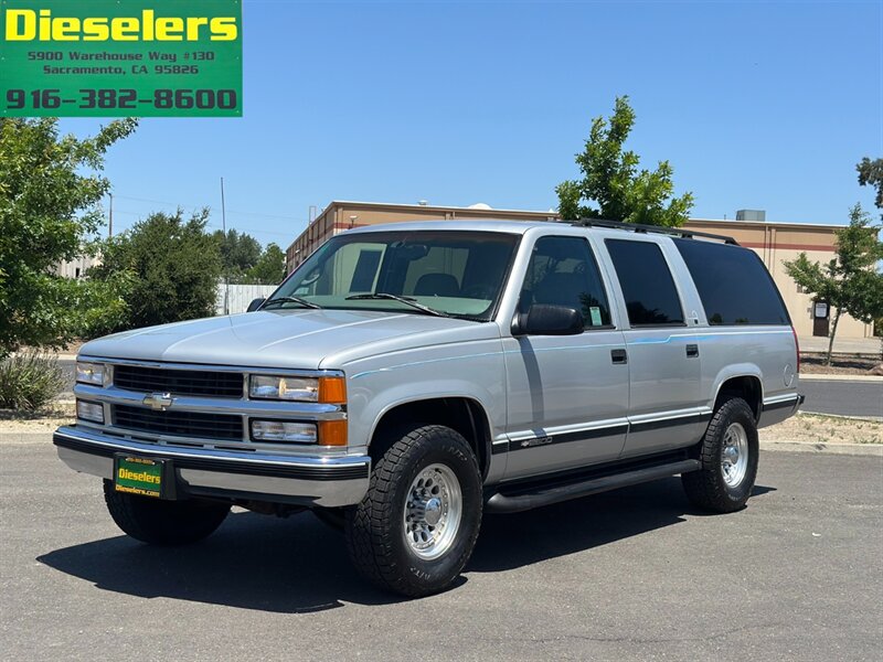 1997 Chevrolet Suburban C2500 7.4L Vortec Big Block Leather Loaded  LOW MILES