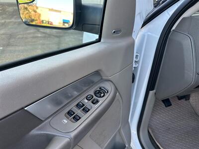 2007 Dodge Ram 3500 Diesel 4x4 5.9L High Output Cummins Turbo Diesel Crew Cab Dually - Photo 14 - Sacramento, CA 95826