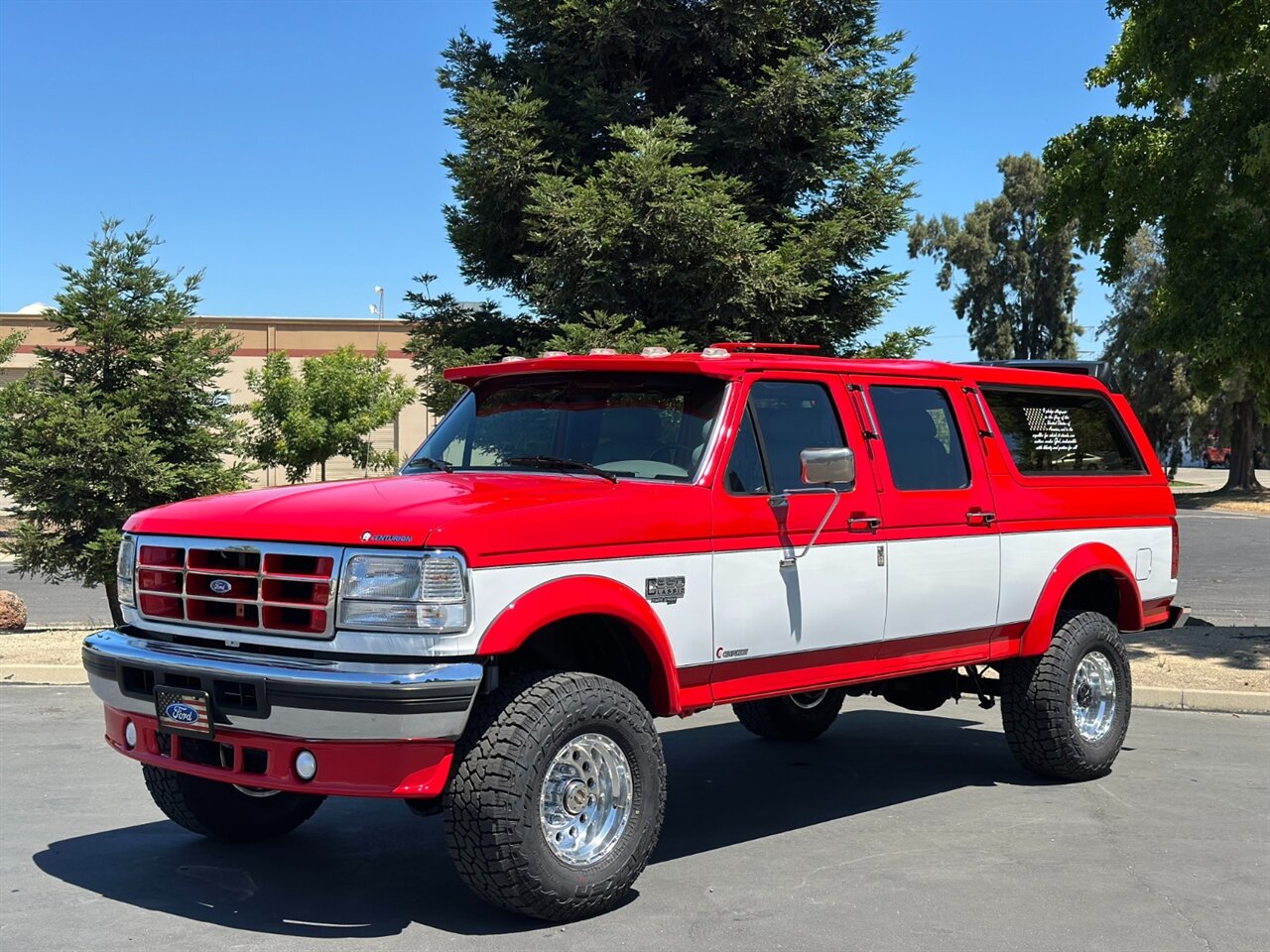 1995 Ford C-350 Centurion 4X4 7.3L Power Stroke Turbo Diesel 4-DOOR SUV LOW MILES - Photo 1 - Sacramento, CA 95826