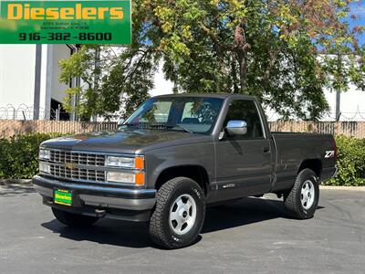 1992 Chevrolet Silverado 1500 4x4 Regular Cab Short Bed Z71 V8 5.7L 5-Speed  Manual