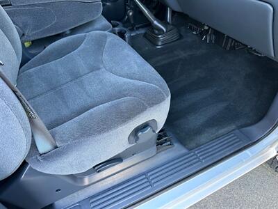 2001 GMC Sierra 2500 4x4 Single Cab Long Bed V8 6.0L Vortec 5-Speed  Manual LOW MILES - Photo 21 - Sacramento, CA 95826