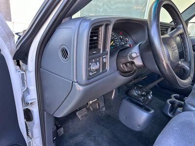 2001 GMC Sierra 2500 4x4 Single Cab Long Bed V8 6.0L Vortec 5-Speed  Manual LOW MILES - Photo 14 - Sacramento, CA 95826