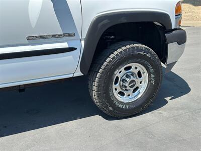 2001 GMC Sierra 2500 4x4 Single Cab Long Bed V8 6.0L Vortec 5-Speed  Manual LOW MILES - Photo 30 - Sacramento, CA 95826