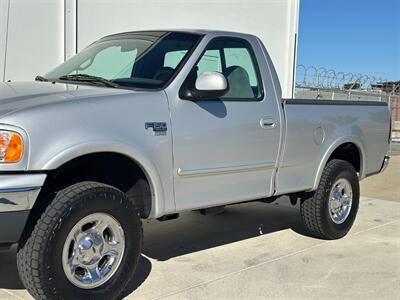 1999 Ford F-150 Regular Cab 4x4 Short Bed 5.4L V8 Triton LOW MILES  LIFTED ONE OWNER - Photo 6 - Sacramento, CA 95826