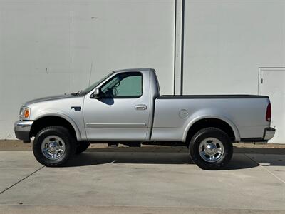 1999 Ford F-150 Regular Cab 4x4 Short Bed 5.4L V8 Triton LOW MILES  LIFTED ONE OWNER - Photo 2 - Sacramento, CA 95826