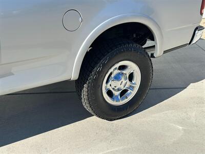 1999 Ford F-150 Regular Cab 4x4 Short Bed 5.4L V8 Triton LOW MILES  LIFTED ONE OWNER - Photo 32 - Sacramento, CA 95826