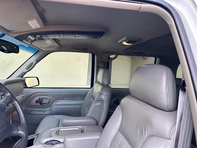 1997 Chevrolet Suburban K1500 4x4 5.7L V8 Vortec LIFTED LOADED LOW MILES   - Photo 11 - Sacramento, CA 95826