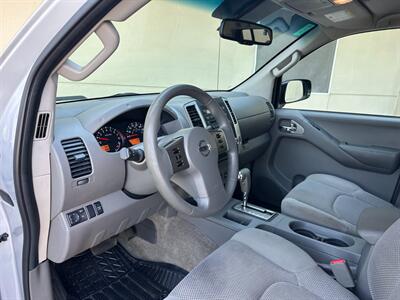 2012 Nissan Frontier 4.0L V6 SV 4x4 Automatic Crew Cab  ONE OWNER - Photo 17 - Sacramento, CA 95826