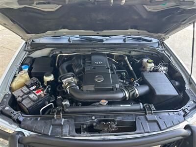 2012 Nissan Frontier 4.0L V6 SV 4x4 Automatic Crew Cab  ONE OWNER - Photo 38 - Sacramento, CA 95826