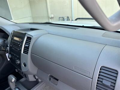 2012 Nissan Frontier 4.0L V6 SV 4x4 Automatic Crew Cab  ONE OWNER - Photo 31 - Sacramento, CA 95826