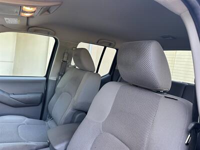 2012 Nissan Frontier 4.0L V6 SV 4x4 Automatic Crew Cab  ONE OWNER - Photo 16 - Sacramento, CA 95826