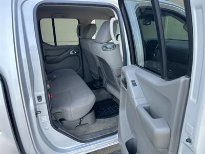2012 Nissan Frontier 4.0L V6 SV 4x4 Automatic Crew Cab  ONE OWNER - Photo 35 - Sacramento, CA 95826
