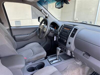 2012 Nissan Frontier 4.0L V6 SV 4x4 Automatic Crew Cab  ONE OWNER - Photo 33 - Sacramento, CA 95826