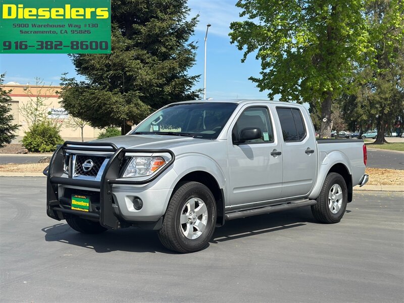 2012 Nissan Frontier 4.0L V6 SV 4x4 Automatic Crew Cab  ONE OWNER