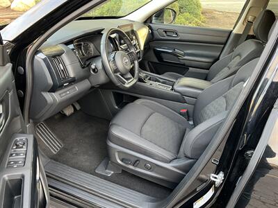 2023 Nissan Pathfinder SV   - Photo 8 - San Diego, CA 92126