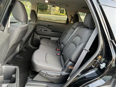 2023 Nissan Pathfinder SV   - Photo 10 - San Diego, CA 92126