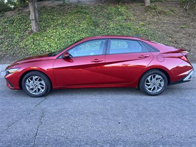 2025 Hyundai ELANTRA Hybrid Blue Sedan