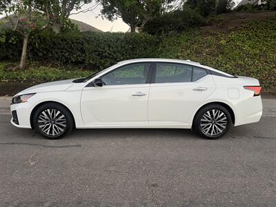 2025 Nissan Altima 2.5 SV   - Photo 2 - San Diego, CA 92126