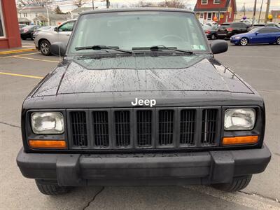 2000 Jeep Cherokee SE - Photo 2 - Hatboro, PA 19040