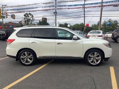 2016 Nissan Pathfinder PLATINUM   - Photo 8 - Hatboro, PA 19040
