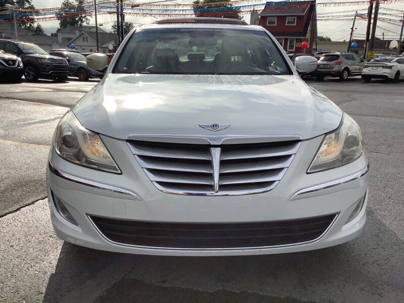 2012 Hyundai Genesis 3.8L V6 - Photo 2 - Hatboro, PA 19040