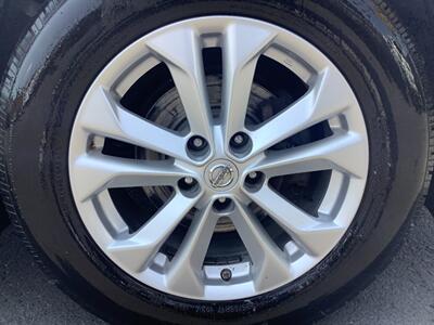 2015 Nissan Rogue SV   - Photo 18 - Hatboro, PA 19040