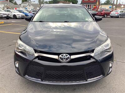2015 Toyota Camry SE   - Photo 2 - Hatboro, PA 19040