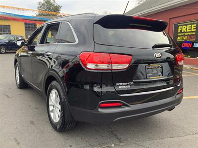 2017 Kia Sorento LX - Photo 6 - Hatboro, PA 19040