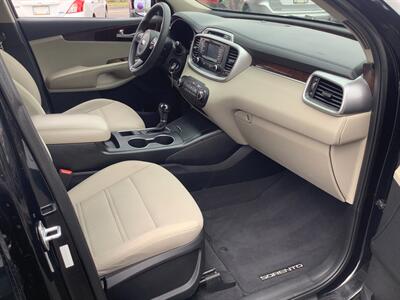 2017 Kia Sorento LX - Photo 17 - Hatboro, PA 19040