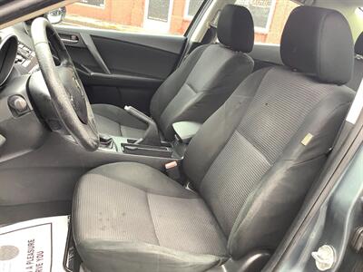 2013 Mazda Mazda3 i Touring - Photo 11 - Hatboro, PA 19040
