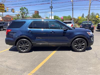 2017 Ford Explorer XLT   - Photo 8 - Hatboro, PA 19040