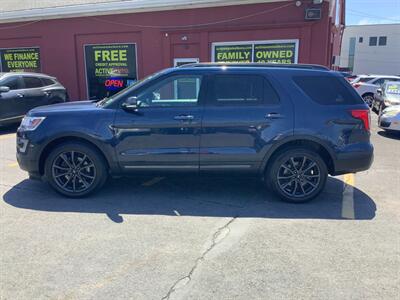 2017 Ford Explorer XLT   - Photo 4 - Hatboro, PA 19040