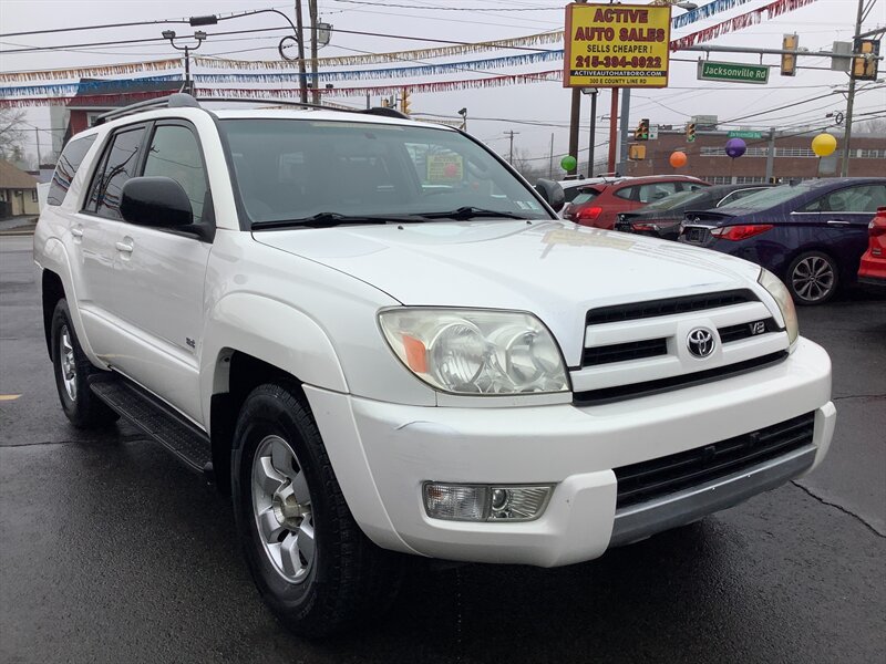 2004 Toyota 4Runner SR5   - Photo 1 - Hatboro, PA 19040
