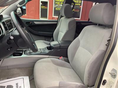 2004 Toyota 4Runner SR5 - Photo 10 - Hatboro, PA 19040