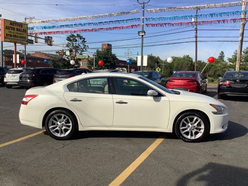 2011 Nissan Maxima 3.5 S - Photo 8 - Hatboro, PA 19040