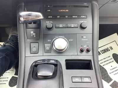 2012 Lexus CT 200h Premium   - Photo 16 - Hatboro, PA 19040
