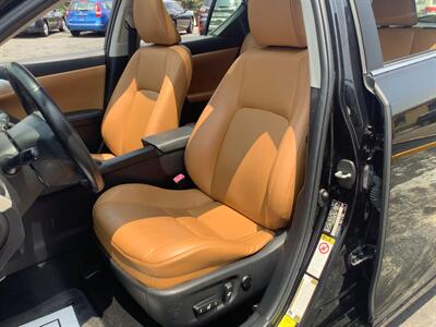 2012 Lexus CT 200h Premium   - Photo 10 - Hatboro, PA 19040