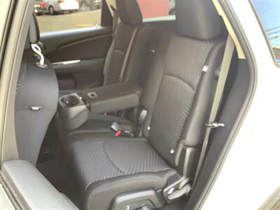 2018 Dodge Journey SE   - Photo 12 - Hatboro, PA 19040