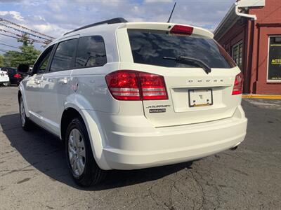 2018 Dodge Journey SE   - Photo 5 - Hatboro, PA 19040