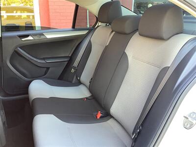 2017 Volkswagen Jetta 1.4T S   - Photo 12 - Hatboro, PA 19040