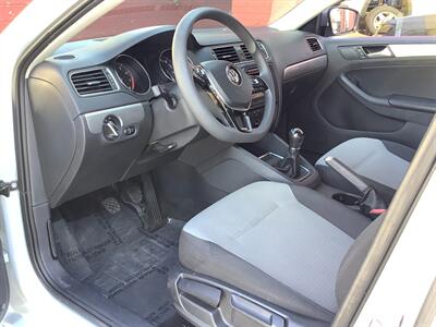 2017 Volkswagen Jetta 1.4T S   - Photo 11 - Hatboro, PA 19040